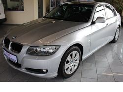 Silber metallic Gebraucht 2009 BMW 318 Limousine | 8.222 € (Etwas zu teuer)