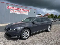 Uranograu/cinza urano Gebraucht 2017 VW Passat GTE Kombi | 15.900 € (Etwas zu teuer)
