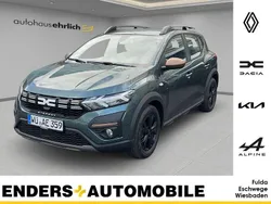 Oxidgrün Gebraucht 2024 Dacia Sandero Extreme Kleinwagen | 17.890 € (Guter Preis)