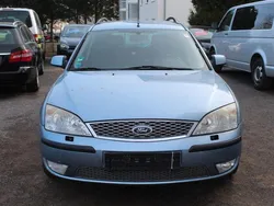 Blau Gebraucht 2006 Ford Mondeo Ambiente Kombi | 500 € (Superpreis)