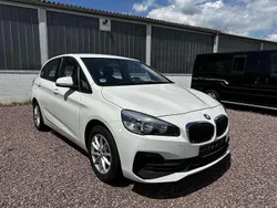 Weiß Gebraucht 2019 BMW 218 Active Tourer Advantage Van / Kleinbus | 15.990 € (Guter Preis)