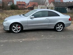 Silber Gebraucht 2005 Mercedes CLK500 Coupé | 7.000 €