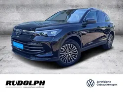 Schwarz Gebraucht 2024 VW Tiguan Elegance SUV | 51.780 € (Guter Preis)