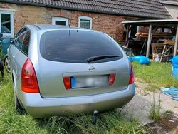 Silber Gebraucht 2001 Nissan Primera Kombi | 800 €