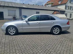Grau Gebraucht 2003 Mercedes E200 Classic Limousine | 4.500 € (Fairer Preis)