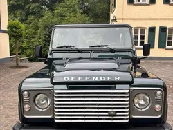 Grün Gebraucht 2015 Land Rover Defender SUV | 34.999 €