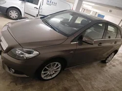 Andere außenfarben Gebraucht 2012 Mercedes B180 Van / Kleinbus | 7.699 €