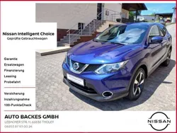 Ink blue metallic Gebraucht 2015 Nissan Qashqai 360º SUV | 13.900 € (Etwas zu teuer)