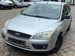 Silber Gebraucht 2008 Ford Focus Fun X Kombi | 800 € (Superpreis)
