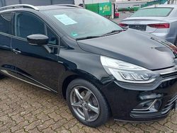 Schwarz Gebraucht 2017 Renault Clio IV LIMITED Limousine | 10.490 € (Etwas zu teuer)