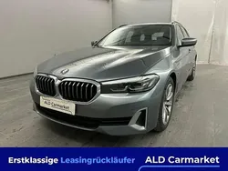 Lackierung: > bluestone Gebraucht 2021 BMW 530e Luxury Line Kombi | 27.980 € (Guter Preis)