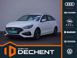 Weiß Gebraucht 2021 Hyundai i30 Trend Limousine | 19.950 € (Fairer Preis)