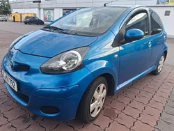 Blau Gebraucht 2011 Toyota Aygo Kleinwagen | 2.600 € (Fairer Preis)