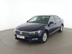 Blau Gebraucht 2019 VW Passat Comfortline Limousine | 18.140 € (Guter Preis)
