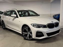 Weiß Gebraucht 2020 BMW 320 M Sport Kombi | 19.950 € (Superpreis)