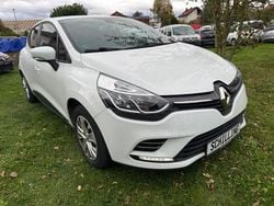 Weiß Gebraucht 2018 Renault Clio IV Limousine | 5.950 € (Guter Preis)
