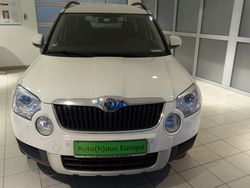 Weiß Gebraucht 2012 Skoda Yeti Elegance SUV | 15.450 €