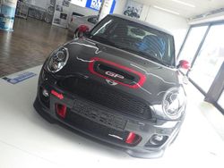Grau Gebraucht 2013 Mini John Cooper Works Kleinwagen | 28.218 €