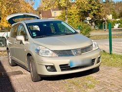 Grau Gebraucht 2008 Nissan Tiida Limousine | 2.200 € (Guter Preis)