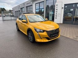 Gelb Gebraucht 2021 Peugeot e-208 Active Kleinwagen | 12.800 € (Superpreis)