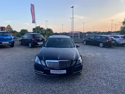 Tansanitblau metalliclack Gebraucht 2010 Mercedes E350 Limousine | 9.990 € (Guter Preis)