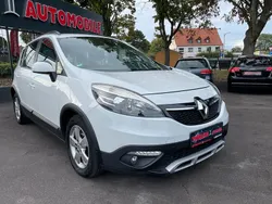 Weiß Gebraucht 2013 Renault Scénic III Initiale Paris Van / Kleinbus | 6.890 € (Fairer Preis)
