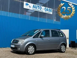 Silber Gebraucht 2005 Opel Meriva Edition Van / Kleinbus | 4.990 € (Teuer)