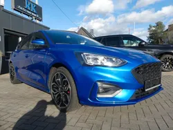 Blau Gebraucht 2021 Ford Focus ST-Line X Limousine | 18.000 € (Fairer Preis)
