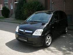 Schwarz Gebraucht 2006 Opel Meriva Van / Kleinbus | 1.900 € (Fairer Preis)