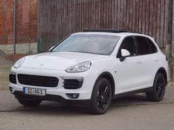 Weiß Gebraucht 2015 Porsche Cayenne SUV | 26.950 € (Fairer Preis)