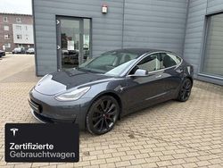 Silber Gebraucht 2020 Tesla Model 3 Performance Limousine | 28.900 € (Fairer Preis)