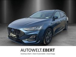 Blau Gebraucht 2024 Ford Focus ST-Line X Limousine | 25.890 € (Fairer Preis)