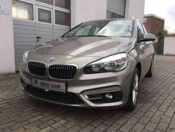 Silber Gebraucht 2014 BMW 218 Active Tourer Luxury Line Van / Kleinbus | 17.800 € (Teuer)