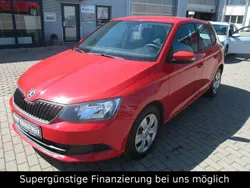 Rot Gebraucht 2015 Skoda Fabia Active Limousine | 9.490 € (Fairer Preis)