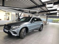 Grau Gebraucht 2018 Mercedes GLC250 Limousine | 29.900 € (Fairer Preis)