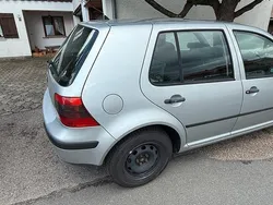 Silber Gebraucht 2001 VW Golf IV Kleinwagen | 450 € (Superpreis)