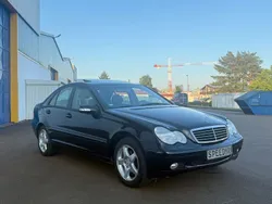 Schwarz Gebraucht 2001 Mercedes C180 Classic Limousine | 4.490 € (Teuer)