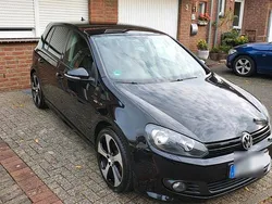 Schwarz Gebraucht 2012 VW Golf VI Kleinwagen | 7.850 € (Etwas zu teuer)