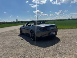 Grau Gebraucht 2023 Mazda MX5 Selection Cabrio | 30.000 € (Fairer Preis)