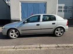 Silber Gebraucht 2002 Opel Astra Limousine | 1.100 € (Guter Preis)
