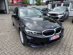 Schwarz Gebraucht 2022 BMW 320e Kombi | 25.999 € (Superpreis)