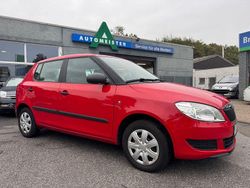 Rot Gebraucht 2012 Skoda Fabia Cool Edition Kleinwagen | 5.990 € (Etwas zu teuer)