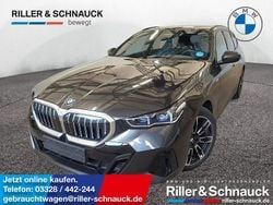 Grau Gebraucht 2025 BMW 520 M Sport Kombi | 50.750 € (Superpreis)