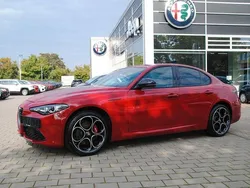Rosso alfa Gebraucht 2023 Alfa Romeo Giulia Competizione Limousine | 38.990 € (Fairer Preis)