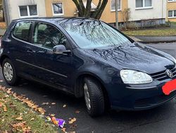 Blau Gebraucht 2005 VW Golf V | 2.150 € (Fairer Preis)