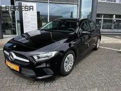 Unilack nachtschwarz Gebraucht 2018 Mercedes A200 Limousine | 16.225 € (Guter Preis)