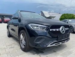Schwarz Gebraucht 2022 Mercedes GLA200 SUV | 26.700 €