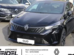 Schwarz Neu 2025 Renault Clio V Techno Limousine | 23.295 € (Etwas zu teuer)