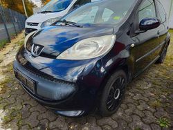 Noir caldera Gebraucht 2005 Peugeot 107 Filou Kleinwagen | 2.900 €