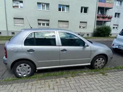 Silber Gebraucht 2004 Skoda Fabia Ambiente Kombi | 600 € (Guter Preis)
